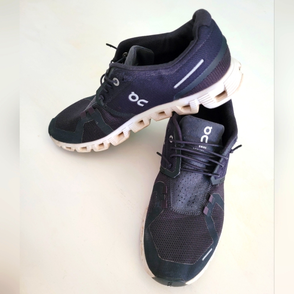 On Running "On Cloud" Sneakers